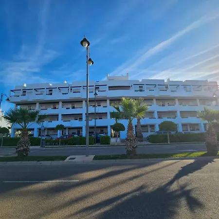 Torre Golf Modern Apartment With Wifi Exterior photo